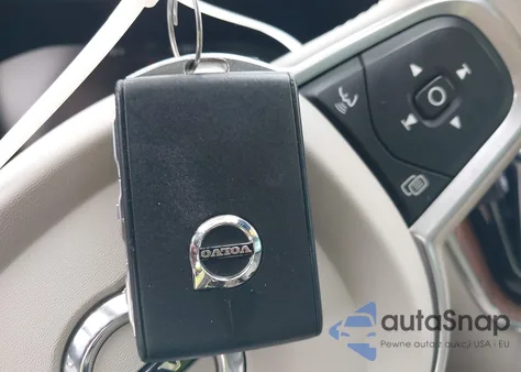 2021 Volvo Xc60 T5 Momentum from USA, damaged, VIN YV4102RK7M1856591